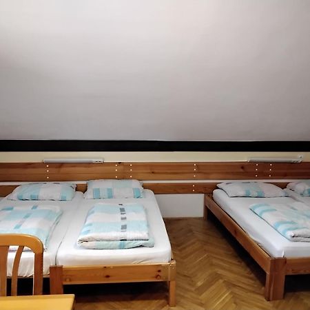 سيركلجي نا جورينجسكيم Accommodation And Restaurant Tia المظهر الخارجي الصورة