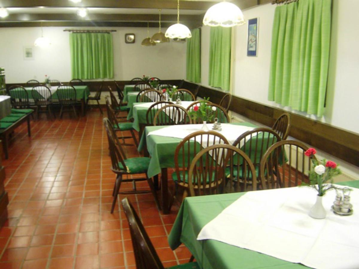 سيركلجي نا جورينجسكيم Accommodation And Restaurant Tia المظهر الخارجي الصورة